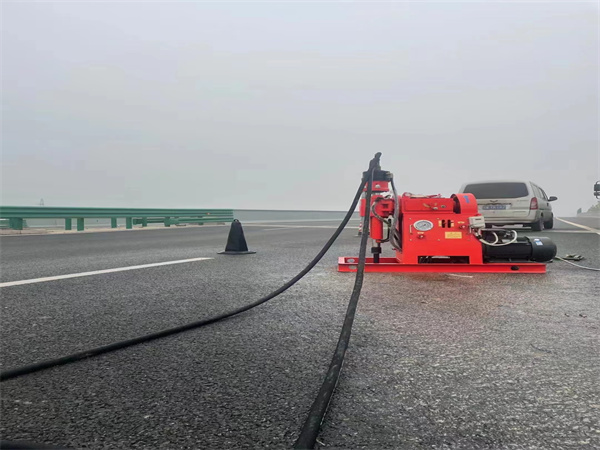 当阳马路路基路面开裂下沉注浆加固灌浆