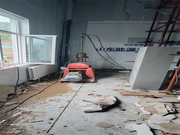 当阳地基基础下沉墙体裂缝加固注浆顶升施工