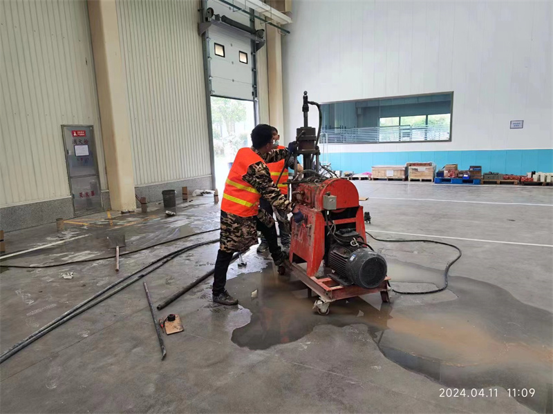 当阳厂房地面下沉塌陷注浆加固施工